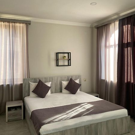 Hotel Menua Jerevan Exteriér fotografie