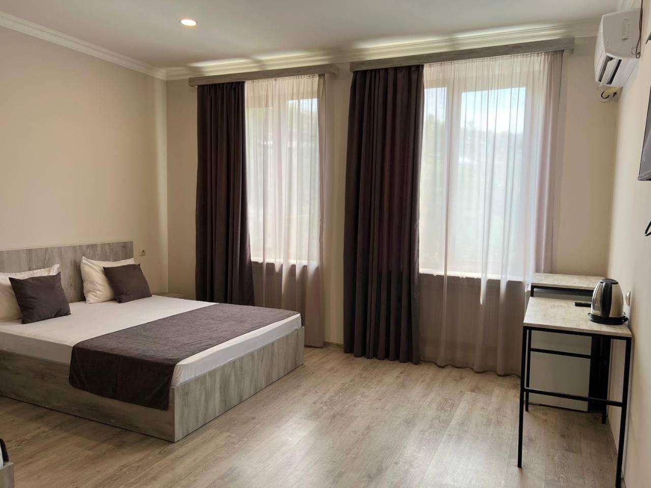 Hotel Menua Jerevan Exteriér fotografie