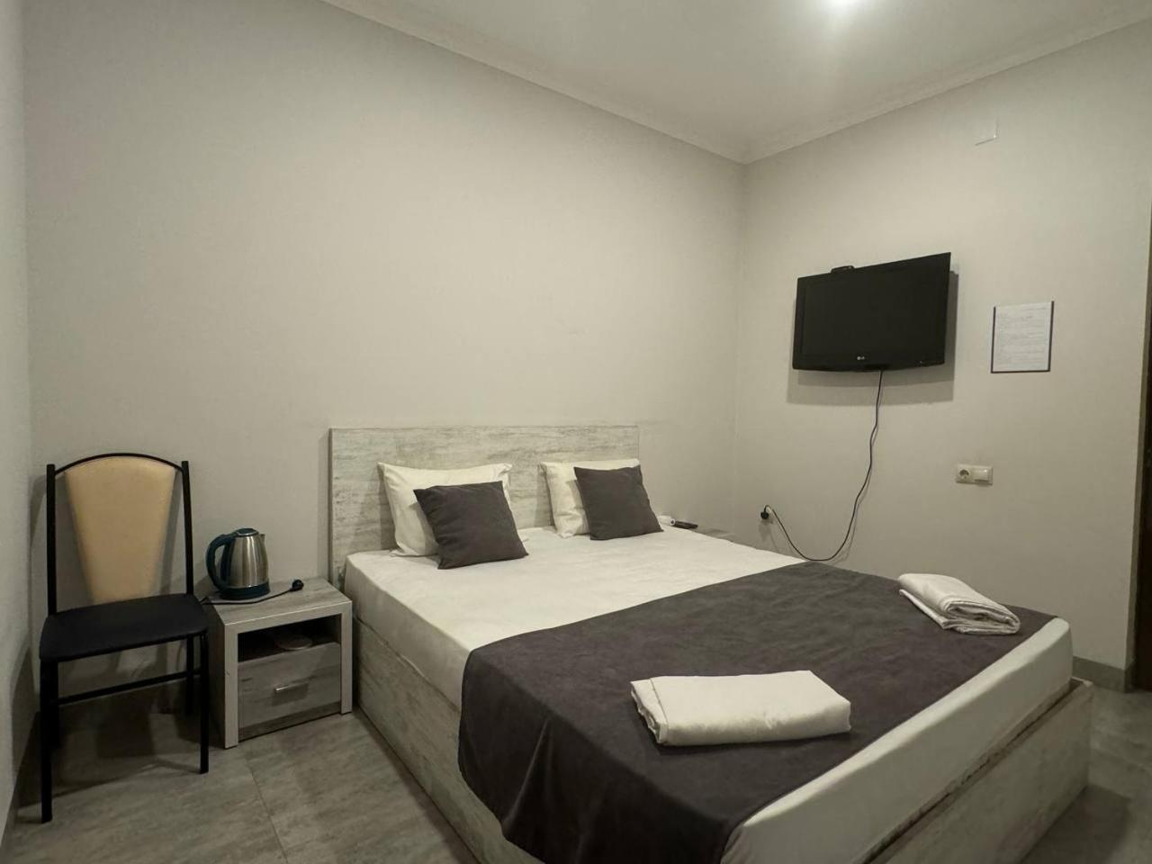 Hotel Menua Jerevan Pokoj fotografie