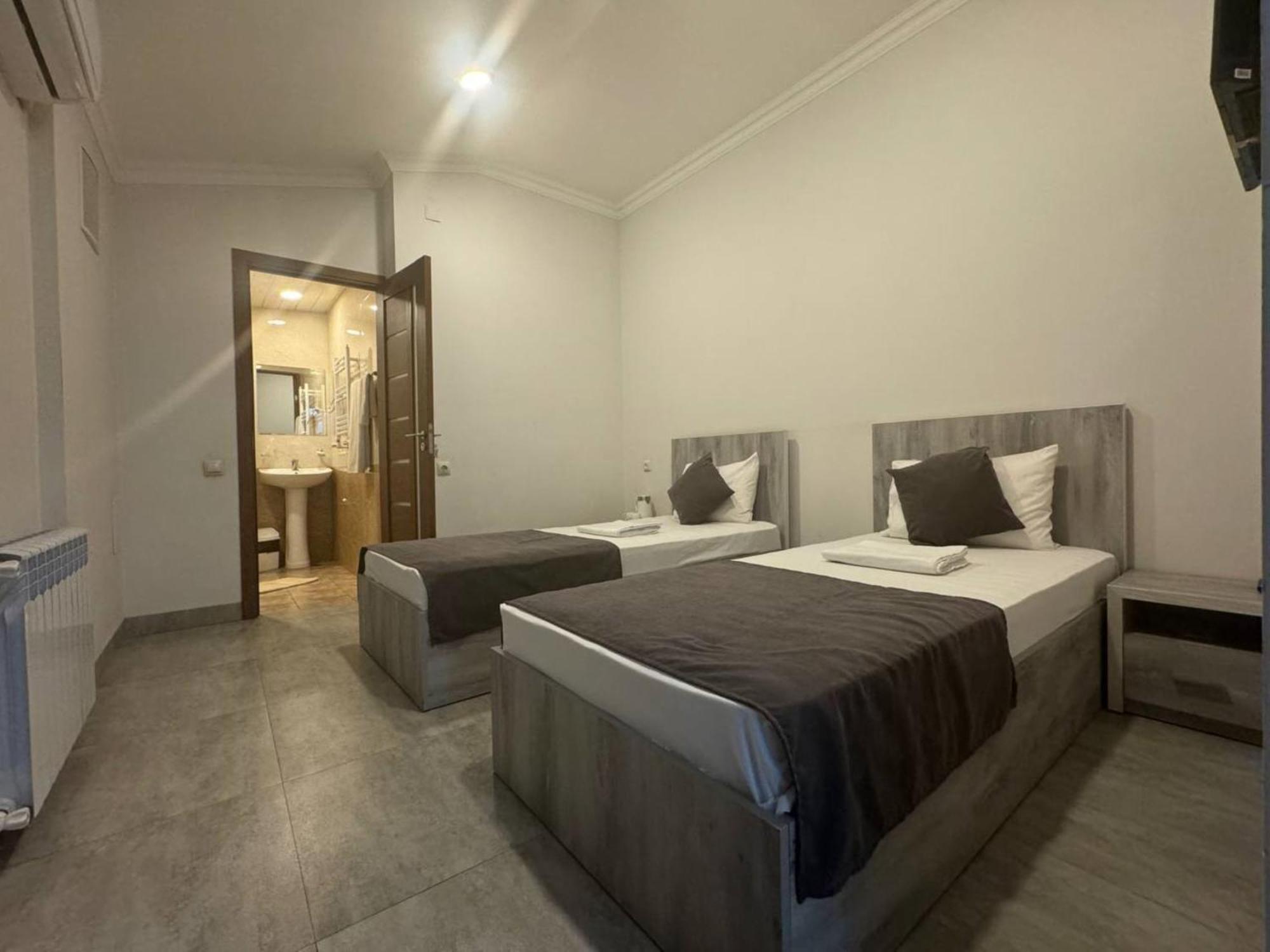 Hotel Menua Jerevan Exteriér fotografie