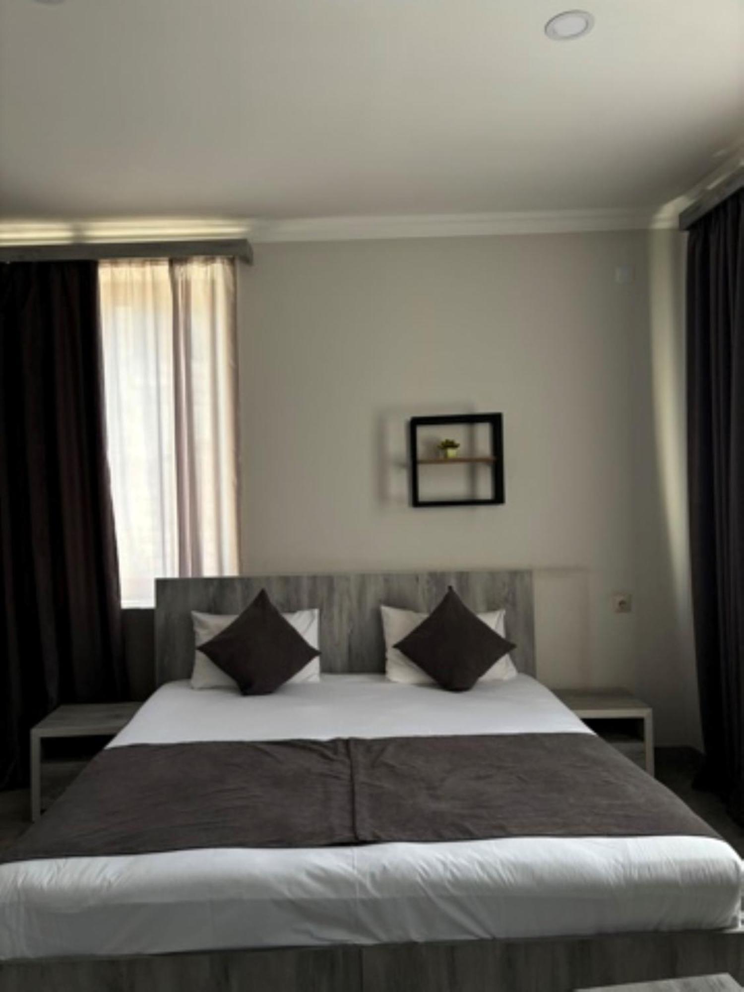 Hotel Menua Jerevan Exteriér fotografie